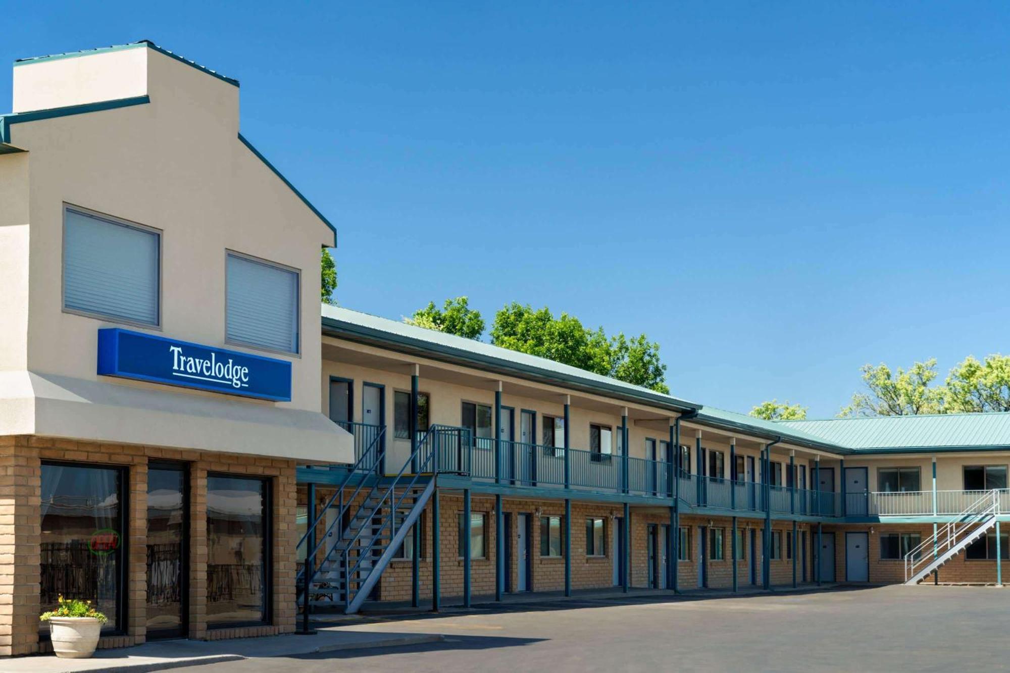 Travelodge By Wyndham Wall Exterior photo